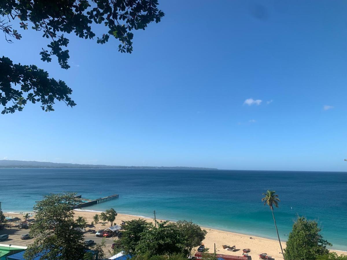 Aguadilla Breeze Apt In Gated Complex 8 Minute Walk To Crashboat Beach Dış mekan fotoğraf